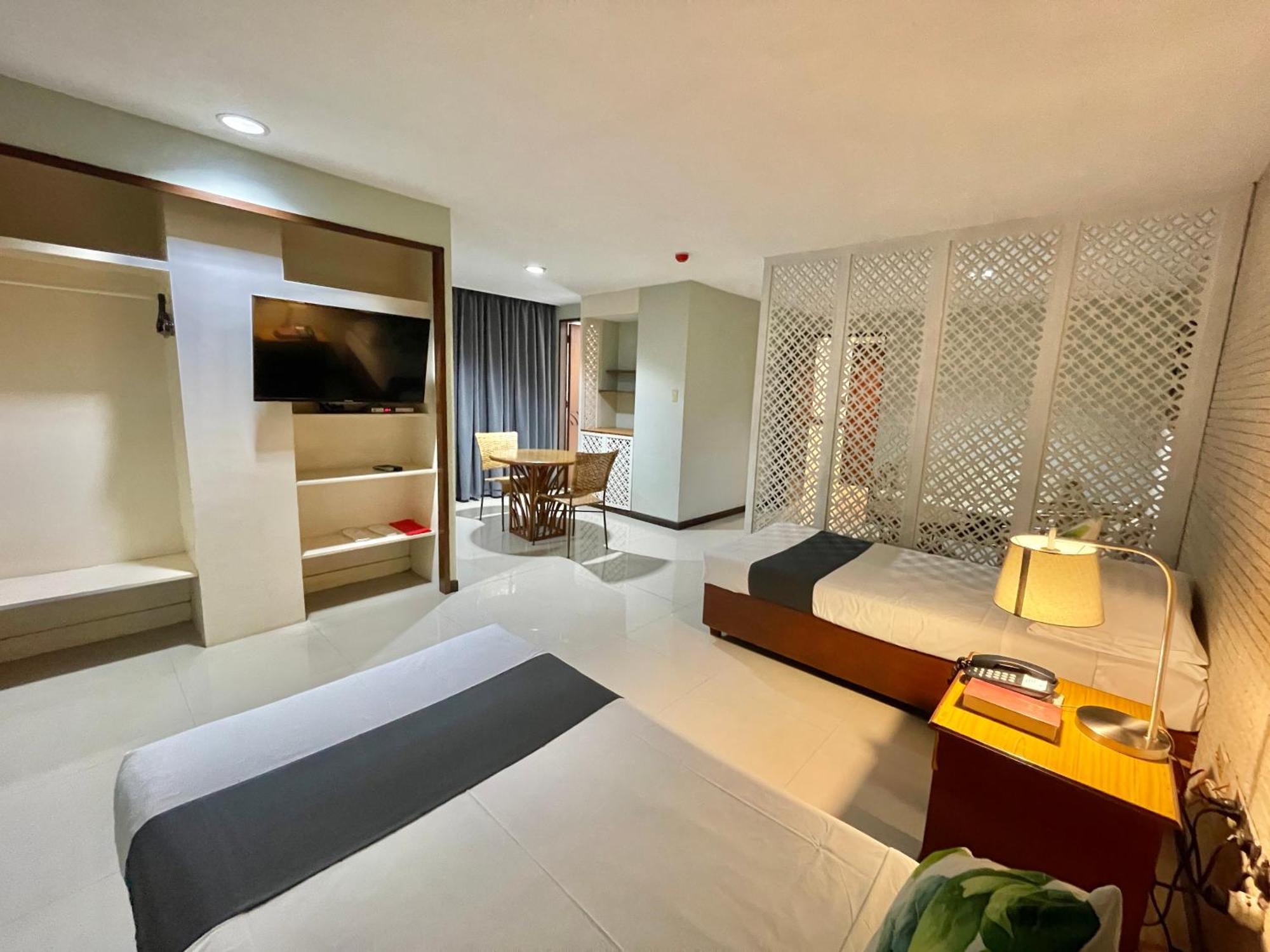 The Vip Hotel Кагаян де Оро Екстериор снимка