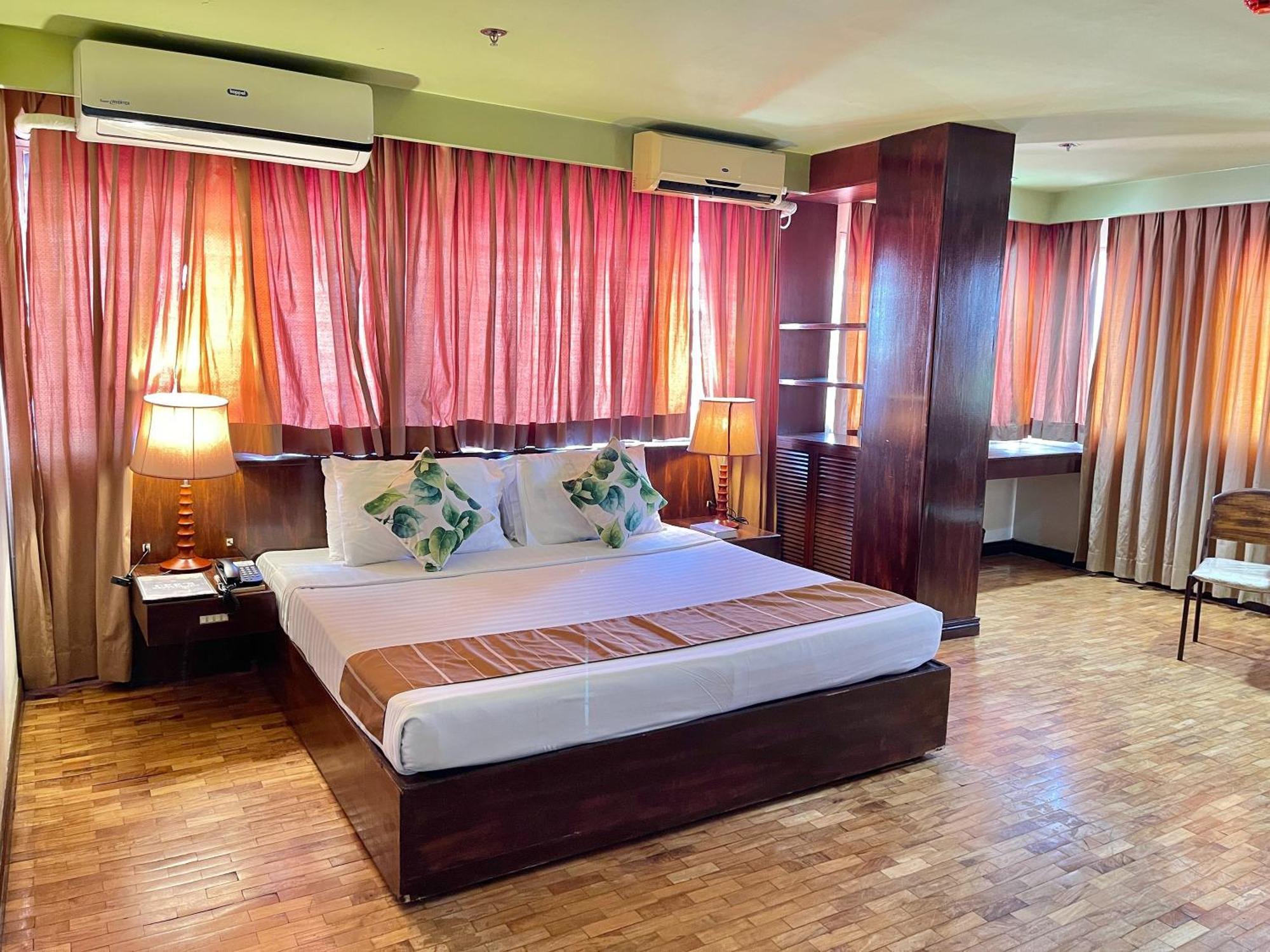 The Vip Hotel Кагаян де Оро Екстериор снимка