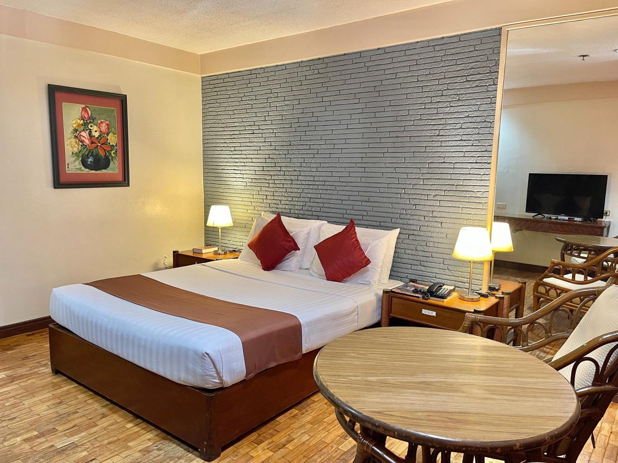 The Vip Hotel Кагаян де Оро Екстериор снимка